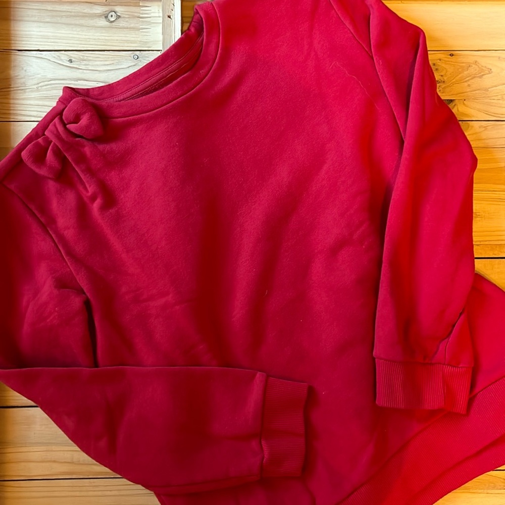 Worn Once Vineyard Vines red bow terry crew
